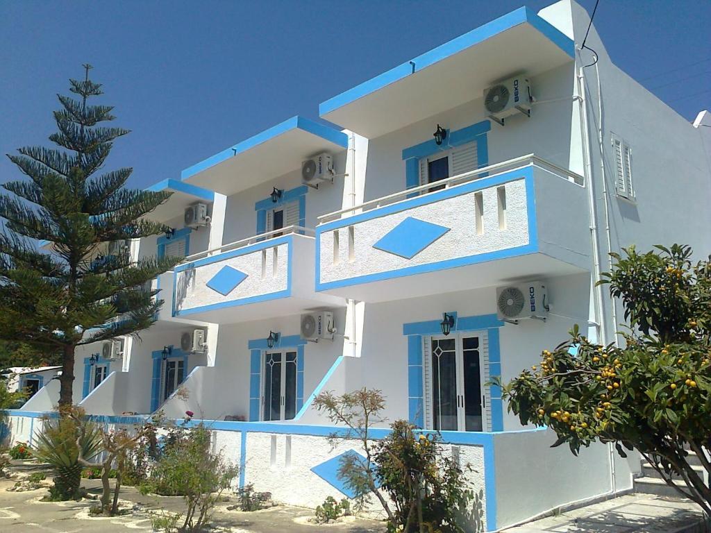 Dionysia Apartments Kéfalos エクステリア 写真