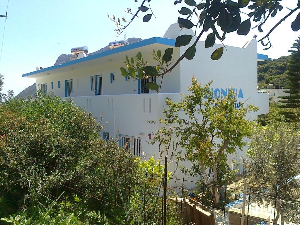 Dionysia Apartments Kéfalos エクステリア 写真