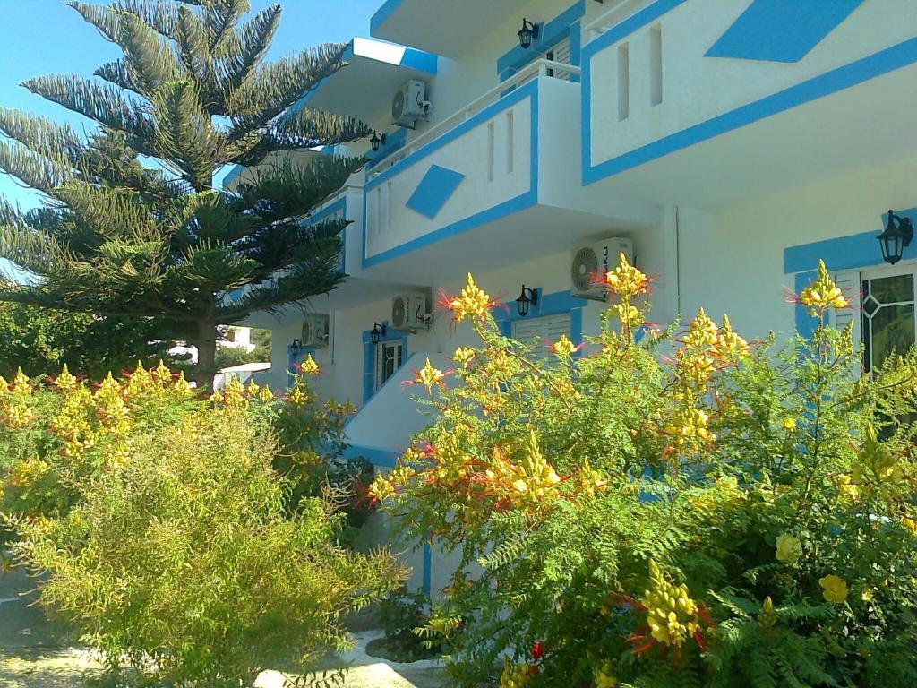 Dionysia Apartments Kéfalos エクステリア 写真